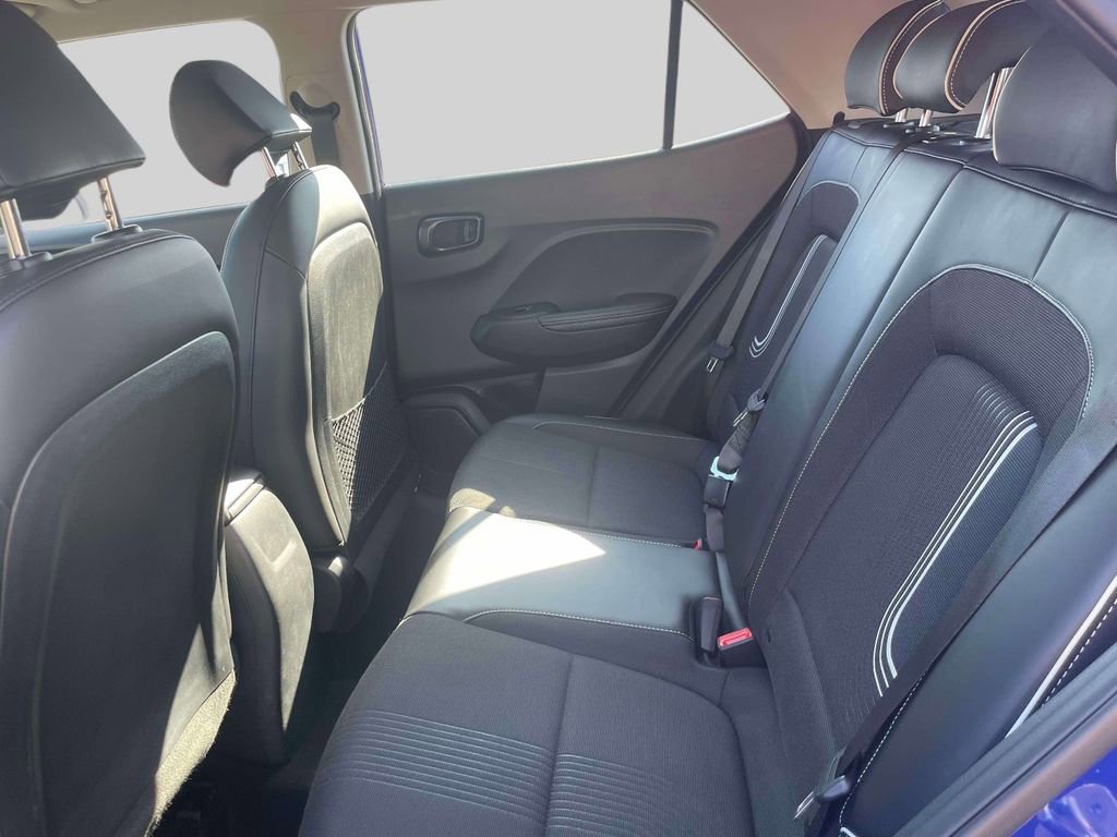 Certified 2023 Hyundai Venue Limited image 12