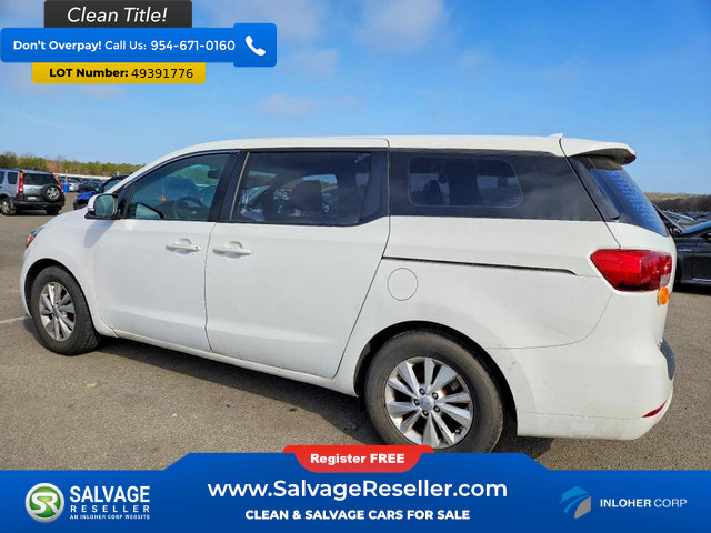 Used 2017 Kia Sedona L FWD image 3