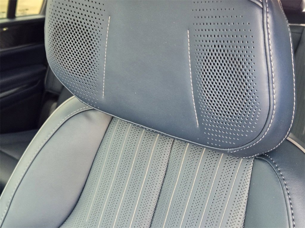 New 2025 Cadillac Escalade IQ Sport 2 image 15