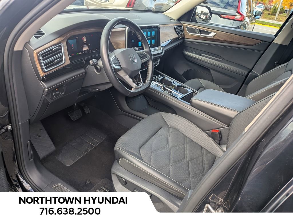 Used 2025 Volkswagen Atlas SE image 7