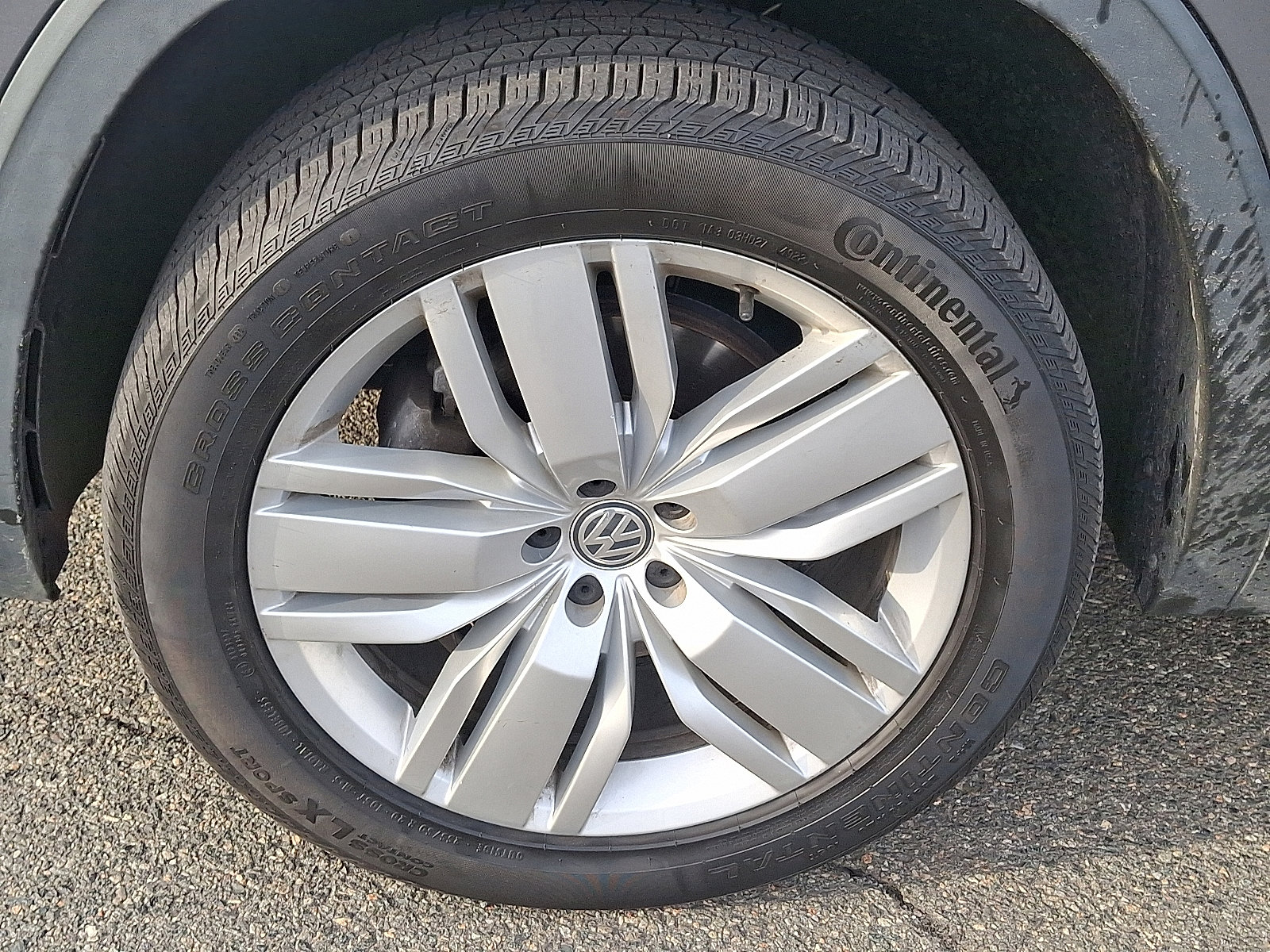 Used 2019 Volkswagen Atlas SE w/ Towing Package image 8