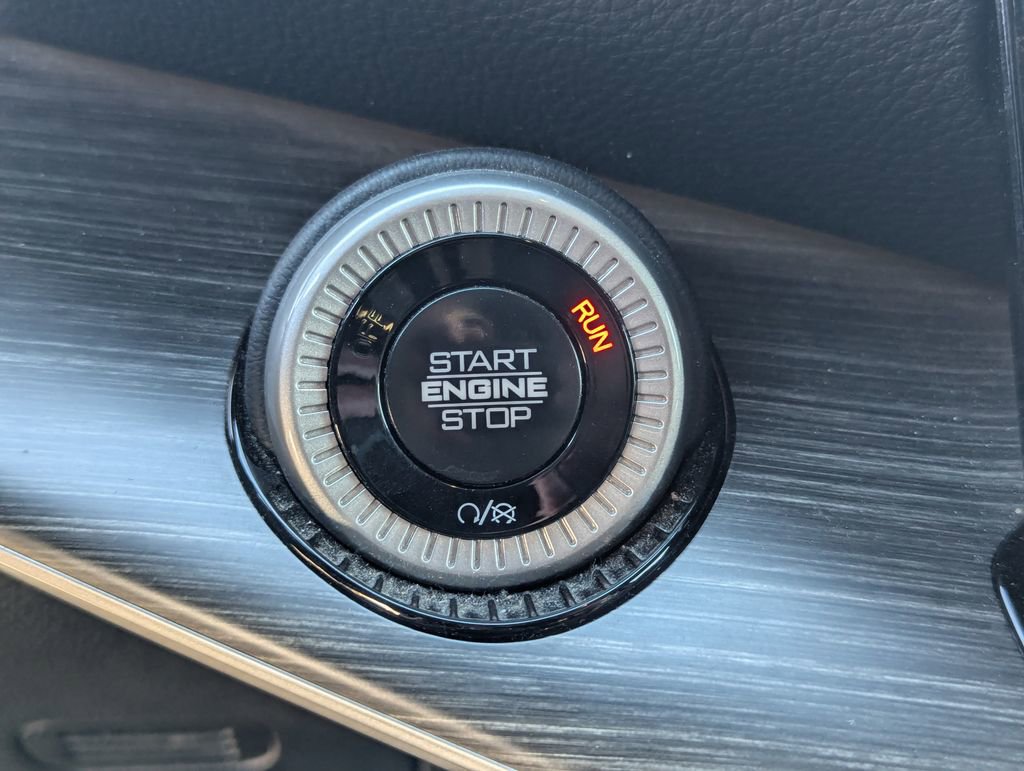 Used 2024 Jeep Wagoneer Series II w/ Flexible Seating Group image 20