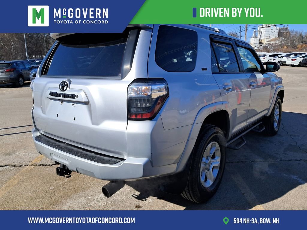 Used 2015 Toyota 4Runner SR5 image 3