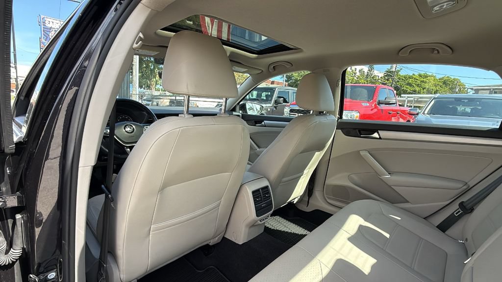 Used 2020 Volkswagen Passat 2.0T SE w/ Sunroof Package FWD image 24