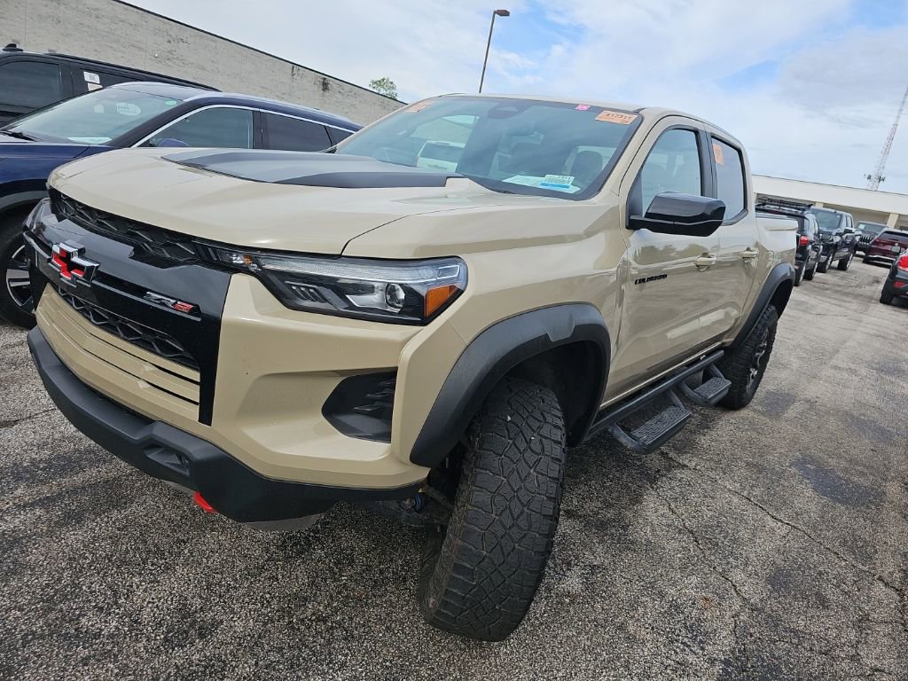 Used 2023 Chevrolet Colorado ZR2 w/ ZR2 Convenience Package III AWD/4WD image 5