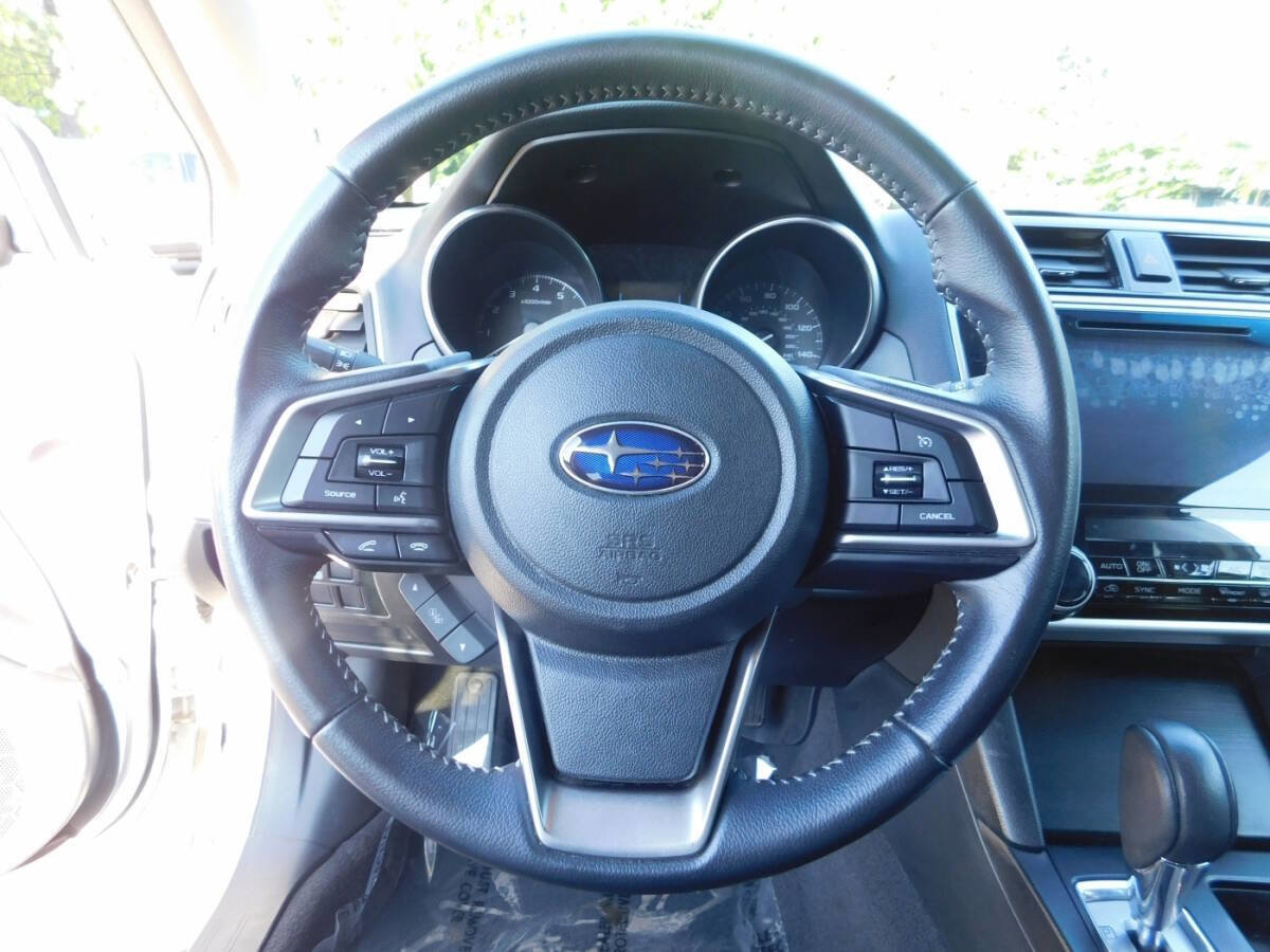 Used 2018 Subaru Outback 2.5i Premium image 8