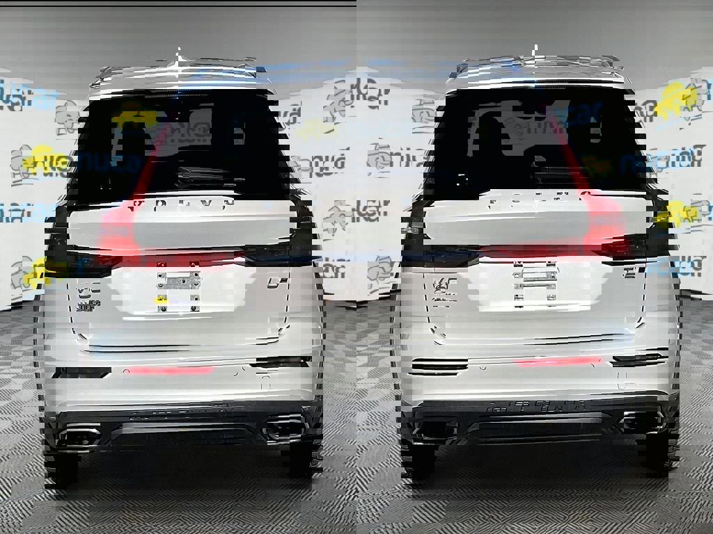 Used 2020 Volvo V60 T5 Cross Country w/ Protection Package image 5