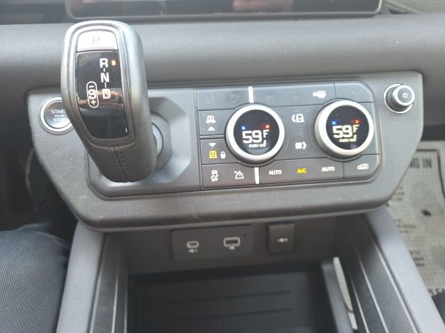 Used 2023 Land Rover Defender 110 X-Dynamic SE image 22