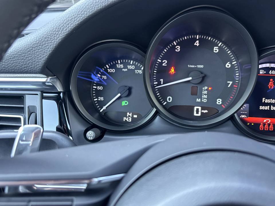 New 2026 Porsche Macan AWD/4WD image 14