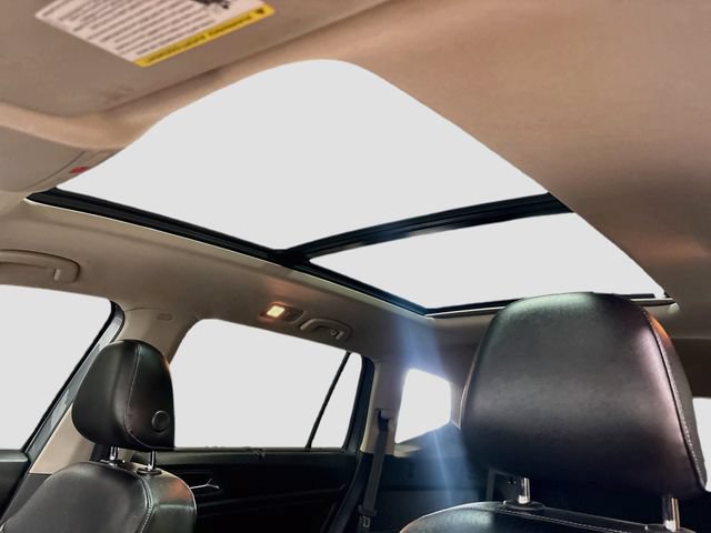 Used 2018 Volkswagen Atlas SEL FWD image 18
