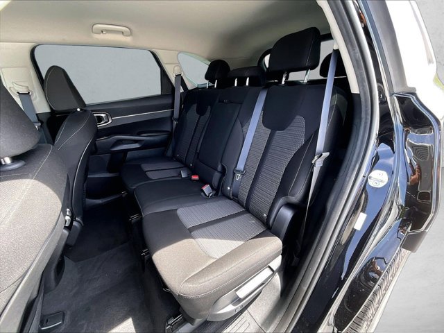 Used 2024 Kia Sorento LX FWD image 28