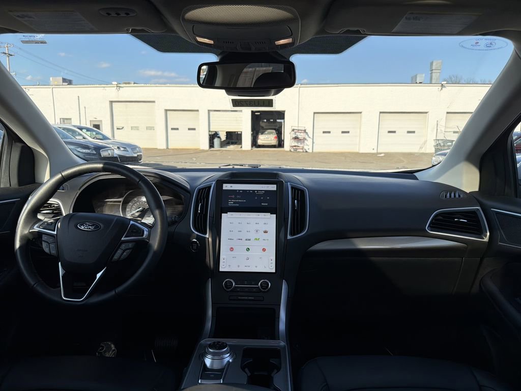 Used 2024 Ford Edge SEL w/ Convenience Package image 18