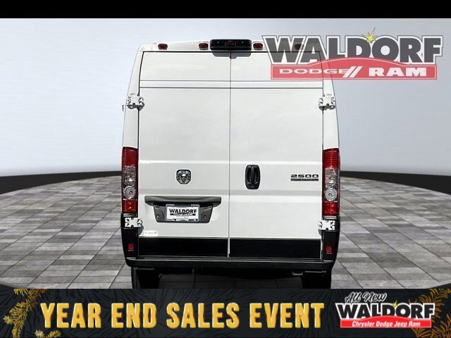 Used 2023 RAM ProMaster 2500 image 6