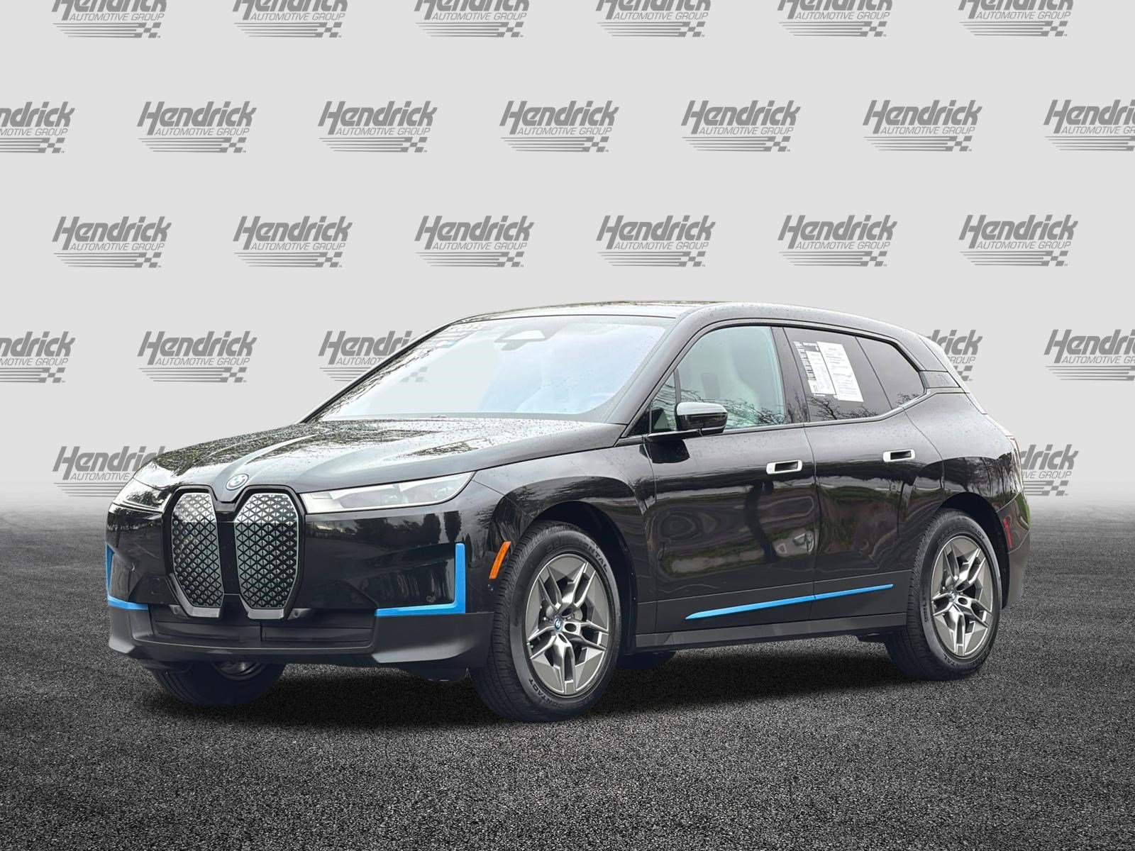Certified 2023 BMW iX xDrive50 w/ BMW I Signature Blue Package image 9