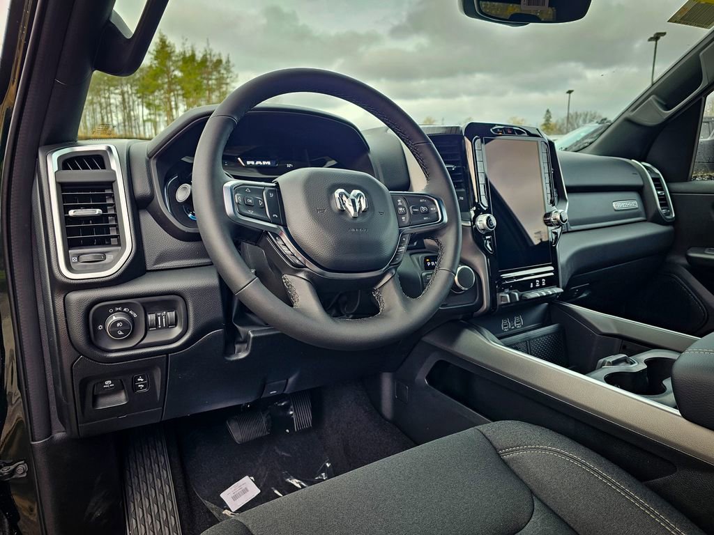 New 2026 RAM 1500 4x4 Crew Cab image 14