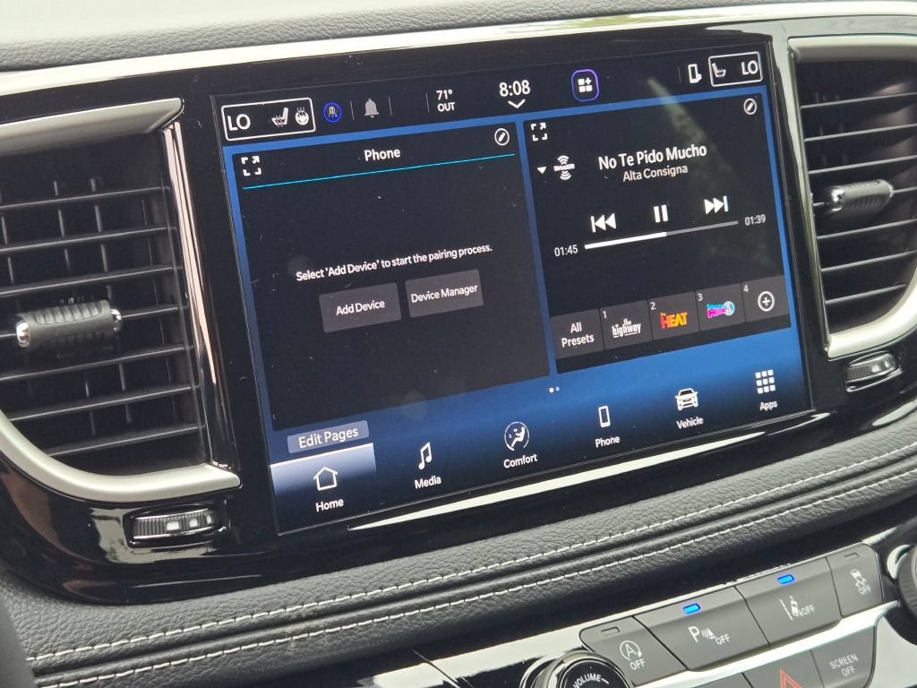 New 2027 Chrysler Pacifica Select FWD image 3