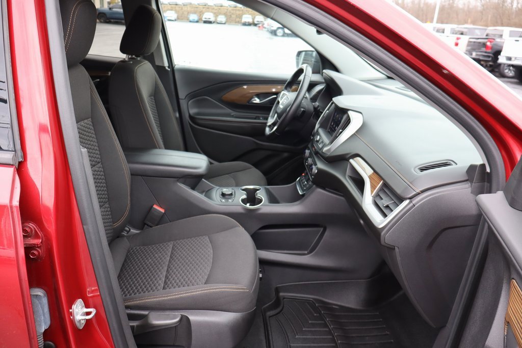 Used 2020 GMC Terrain SLE w/ Driver Convenience Package image 17