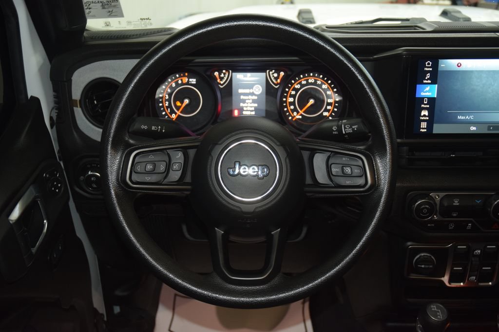 Used 2024 Jeep Gladiator Sport AWD/4WD image 33