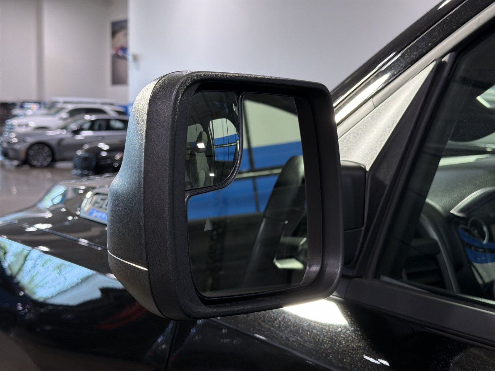 Used 2025 RAM 1500 Tradesman w/ Night Edition AWD/4WD image 15