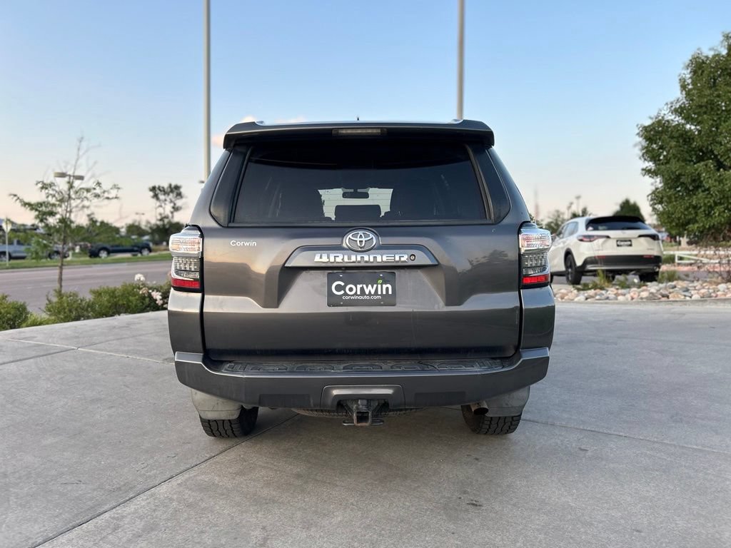 Used 2017 Toyota 4Runner SR5 AWD/4WD image 6
