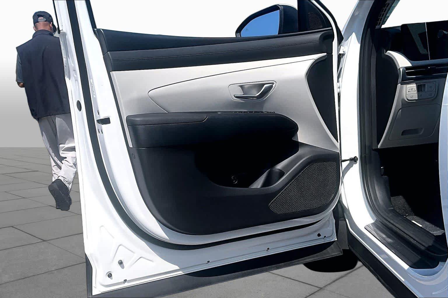 New 2026 Hyundai Tucson SEL AWD/4WD image 13