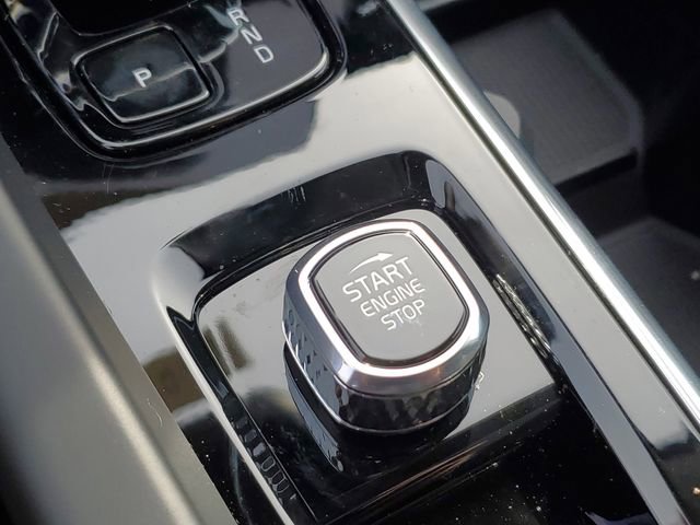 New 2026 Volvo XC60 B5 Plus w/ Protection Package Premier image 17