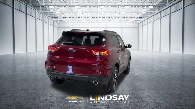 Used 2023 Chevrolet TrailBlazer RS w/ Sun and Liftgate Package FWD image 7