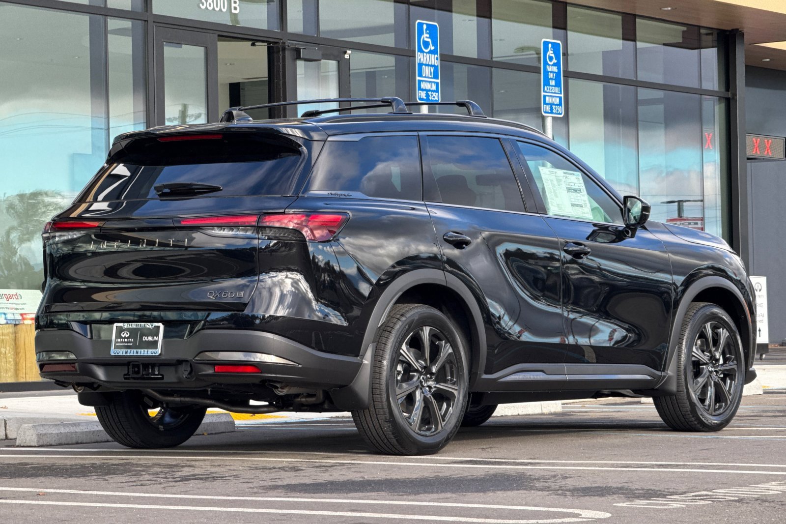 New 2026 INFINITI QX60 Autograph w/ Dark Cargo Package image 5