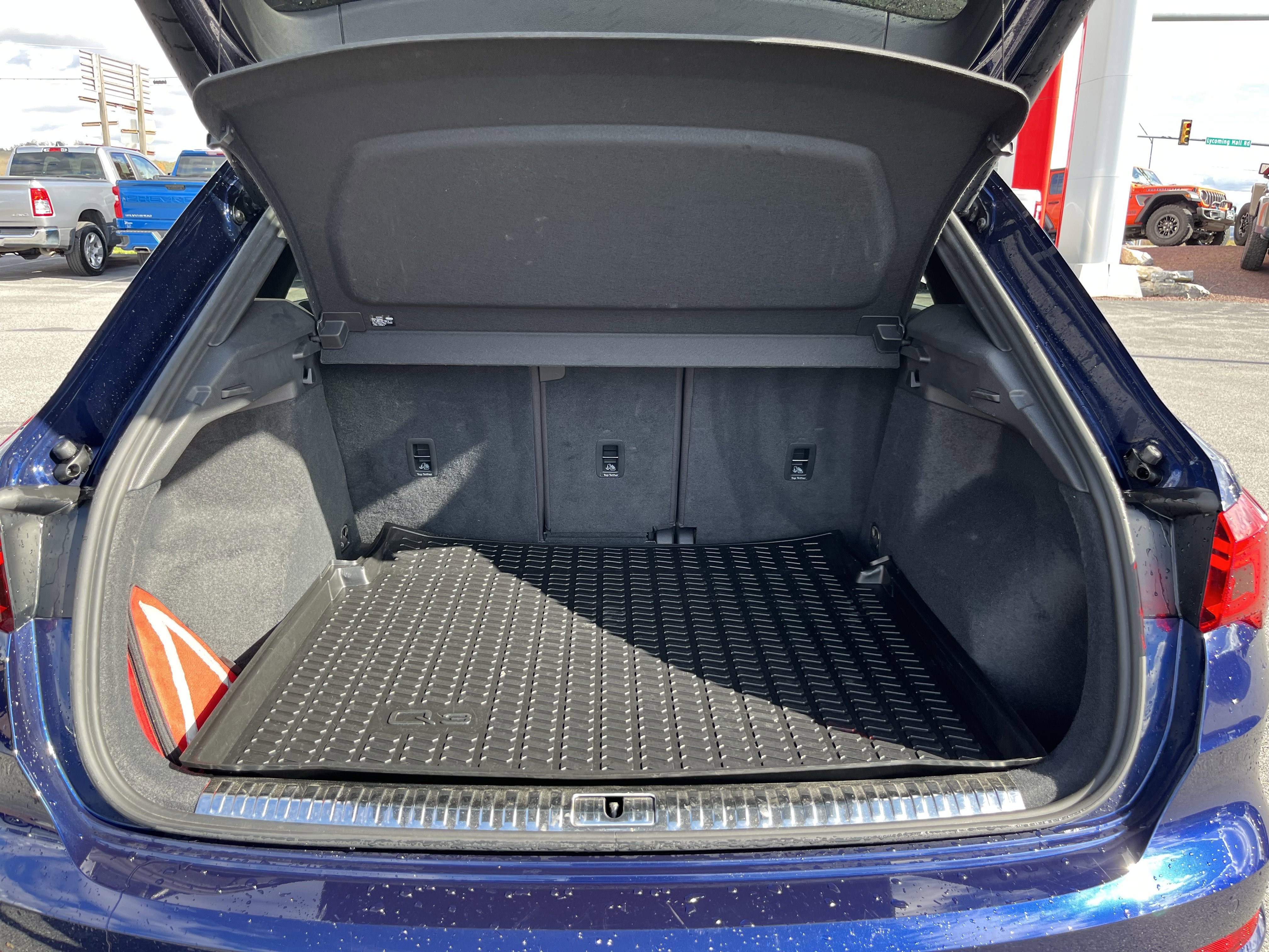 Used 2023 Audi Q3 2.0T Premium image 5