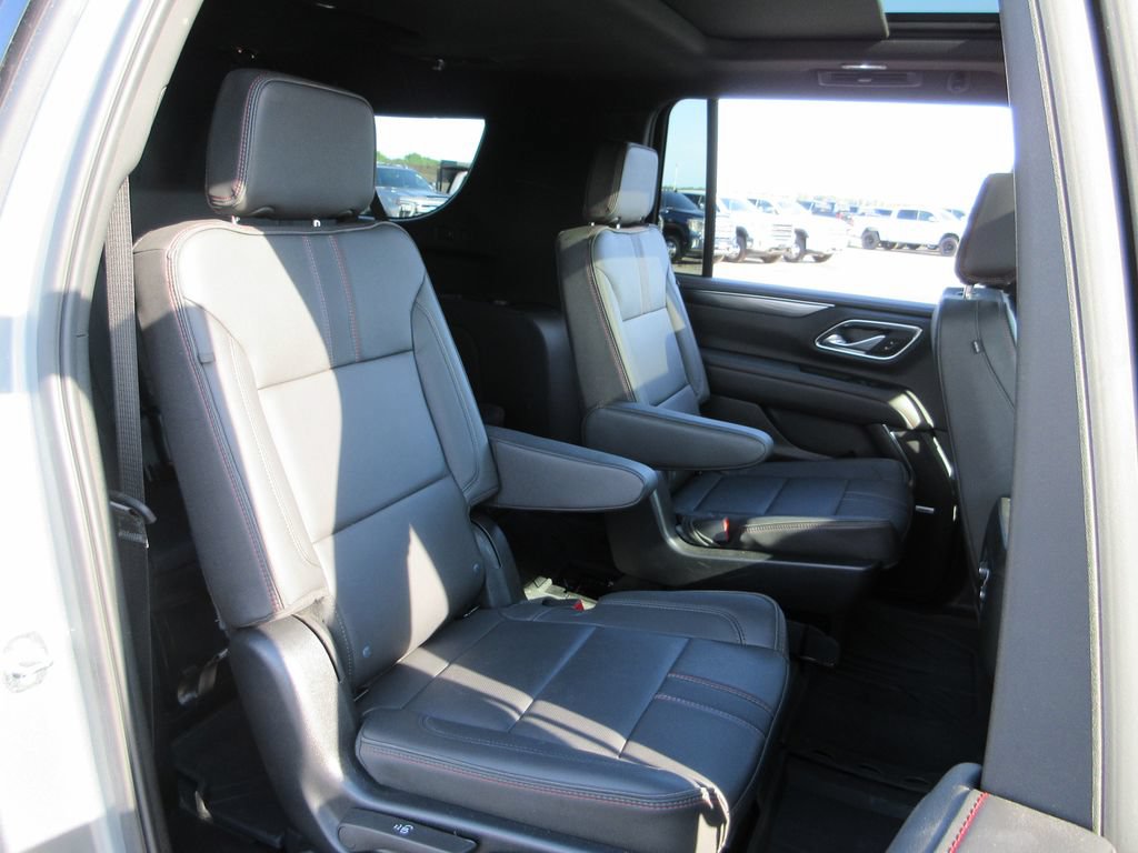 Certified 2024 Chevrolet Suburban RST w/ Luxury Package AWD/4WD image 26