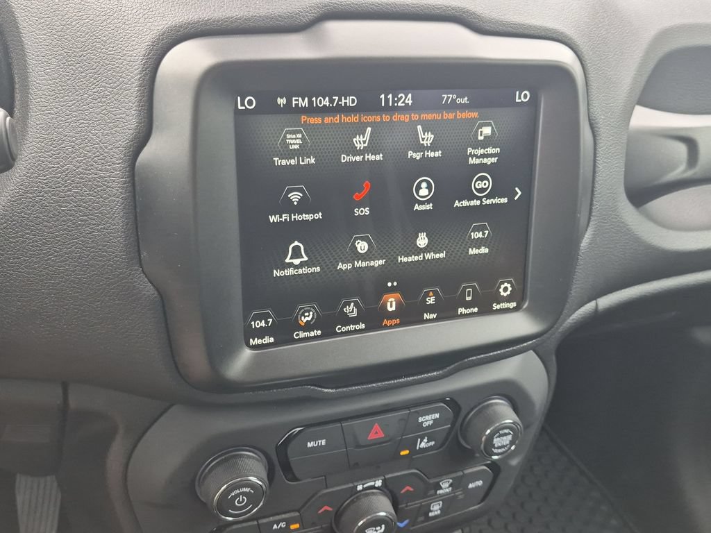 Used 2023 Jeep Renegade Latitude w/ Premium Group AWD/4WD image 17
