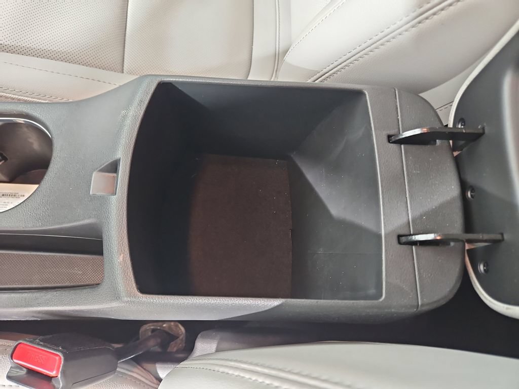 Used 2023 Hyundai Kona Limited w/ Cargo Package FWD image 27