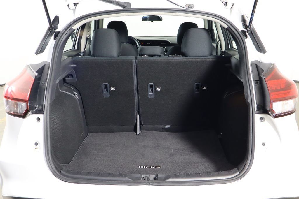 Used 2024 Nissan Kicks S FWD image 17