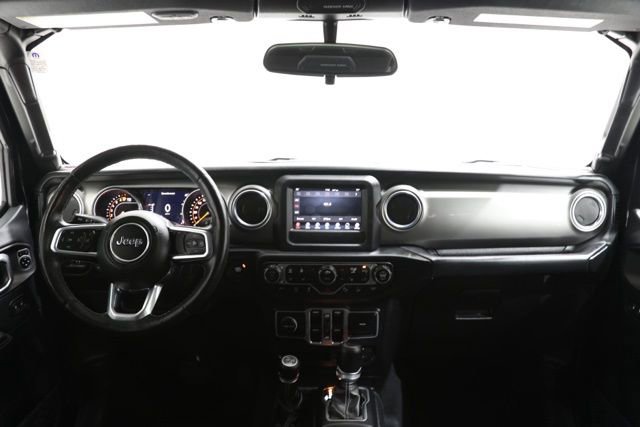 Used 2018 Jeep Wrangler Unlimited Sahara w/ Cold Weather Group image 16