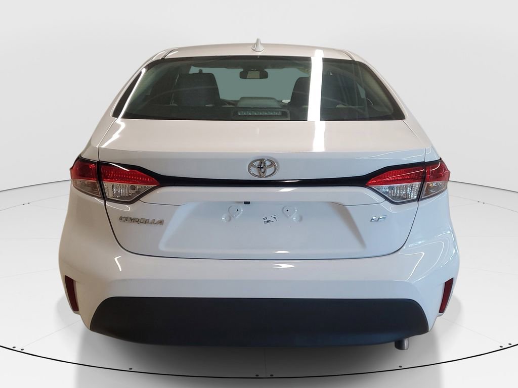 Used 2023 Toyota Corolla LE image 6