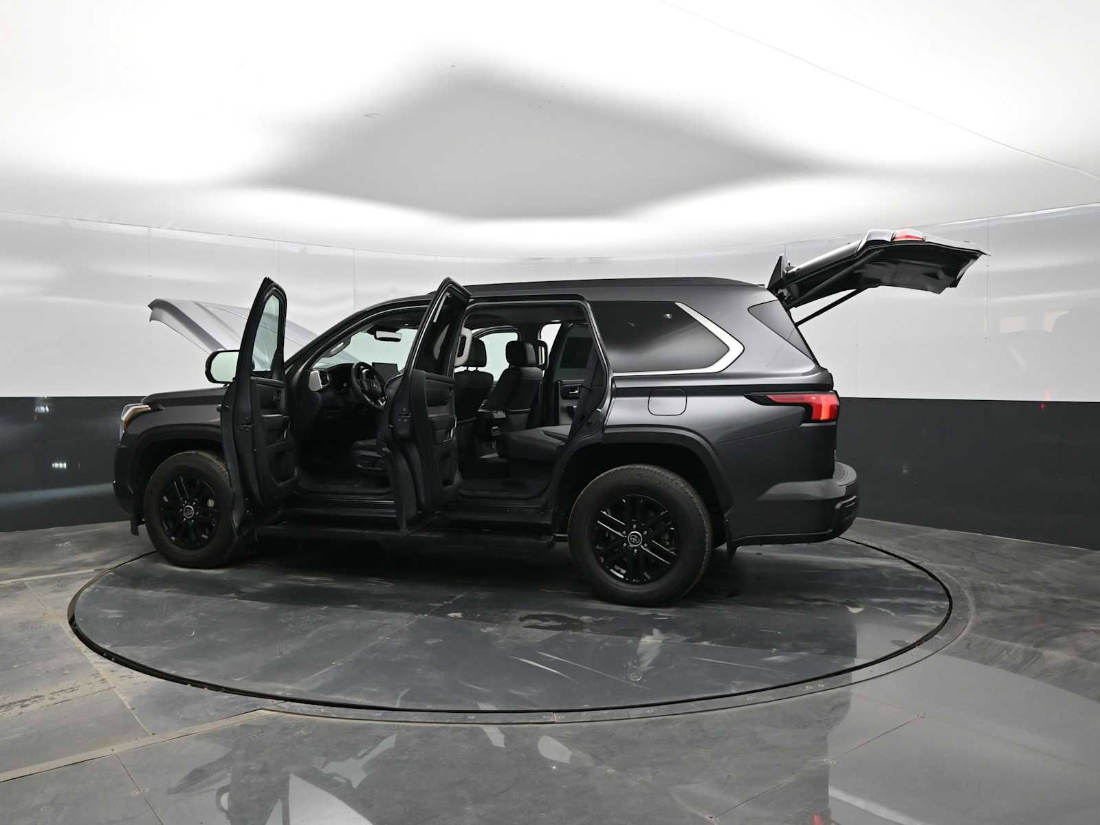 Used 2024 Toyota Sequoia SR5 image 43