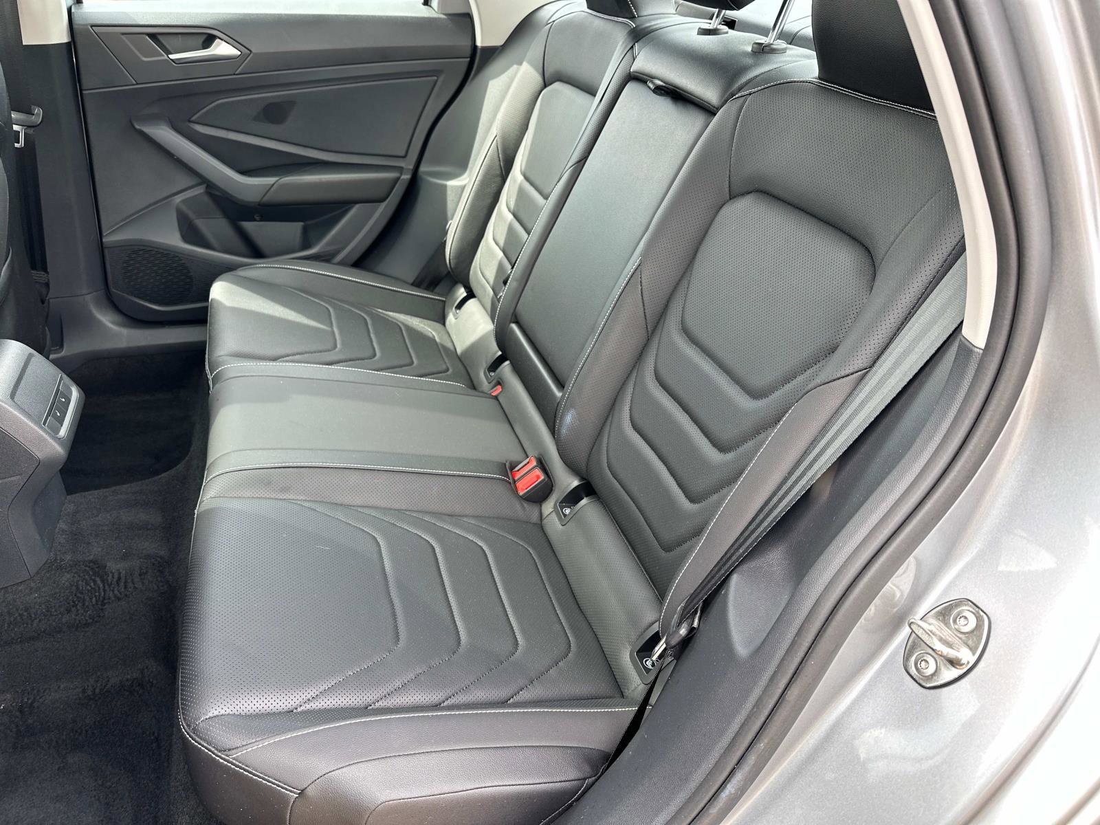 Used 2022 Volkswagen Jetta SEL image 12