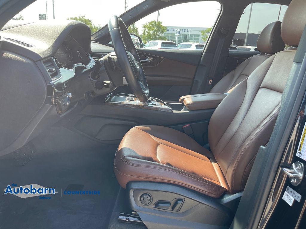 Used 2018 Audi Q7 3.0T Prestige AWD/4WD image 9