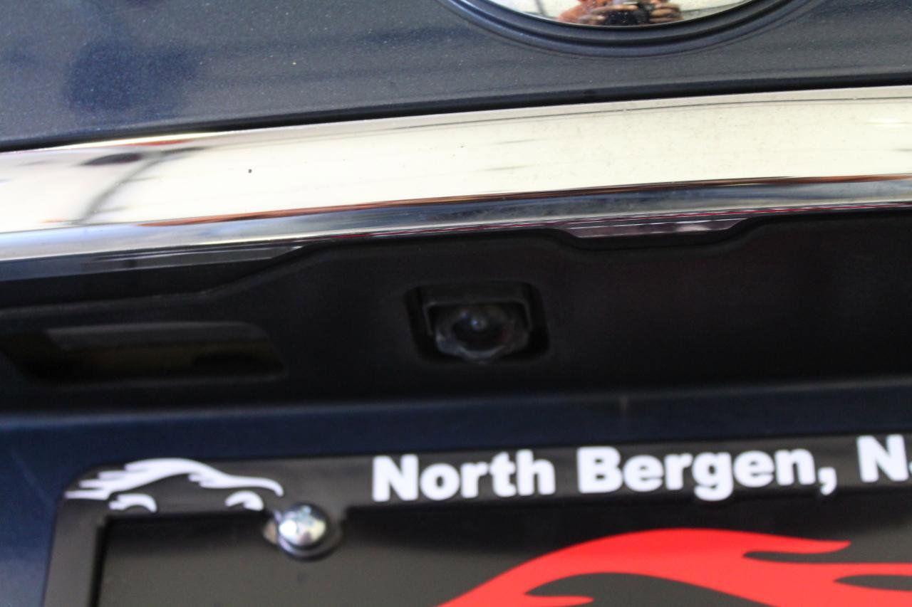 Used 2015 Nissan Rogue SL w/ SL Premium Package AWD/4WD image 32