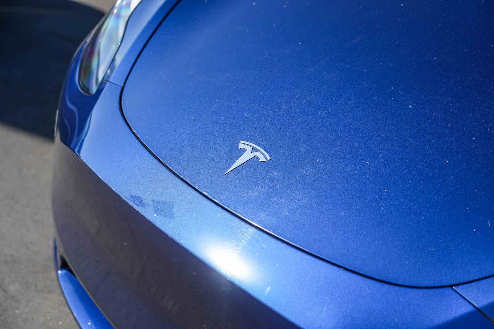 Used 2023 Tesla Model Y 2WD image 3