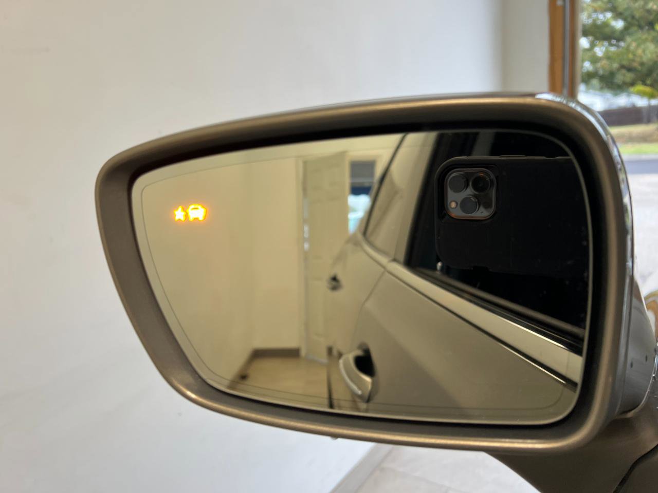 Used 2019 Buick Enclave Essence FWD image 58