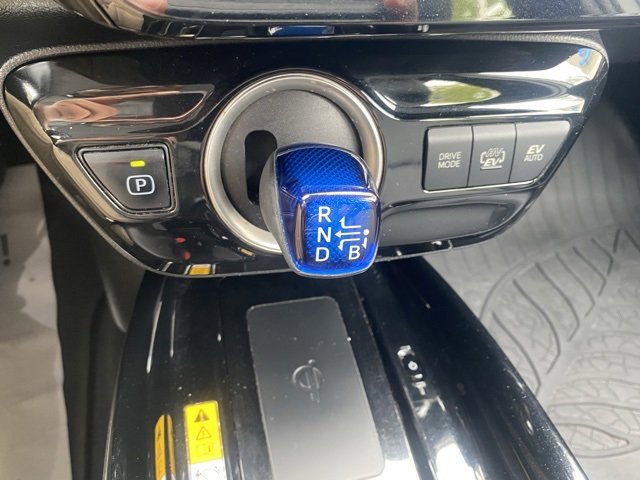 Used 2020 Toyota Prius Prime XLE image 22