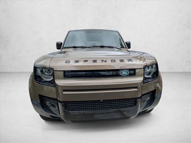 Used 2025 Land Rover Defender 110 S image 2