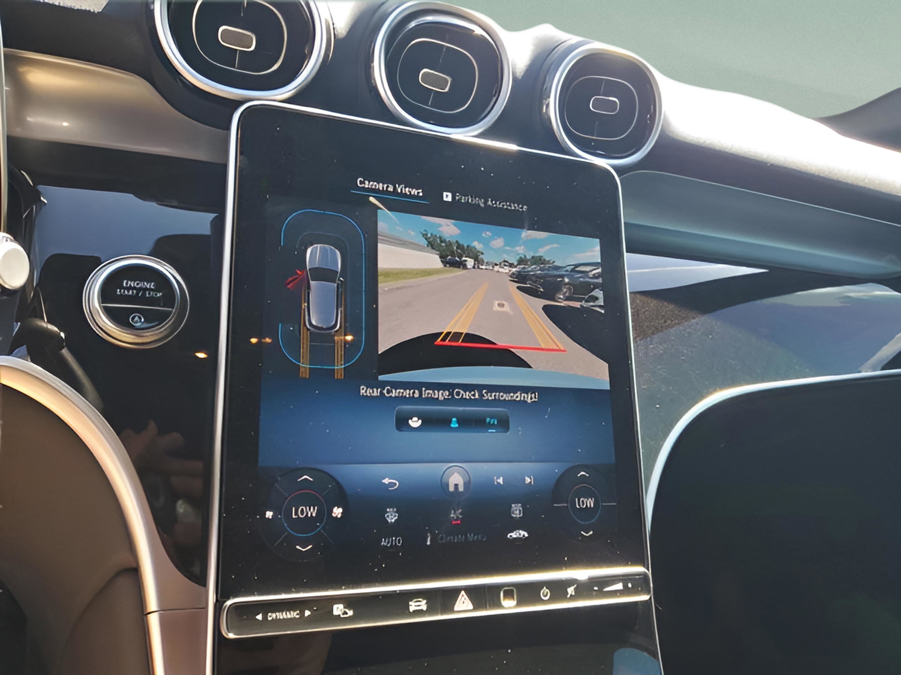 Certified 2025 Mercedes-Benz GLC 300 300 image 21