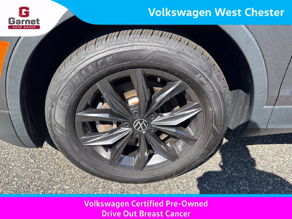 Certified 2023 Volkswagen Tiguan SE w/ Panoramic Sunroof Package AWD/4WD image 37