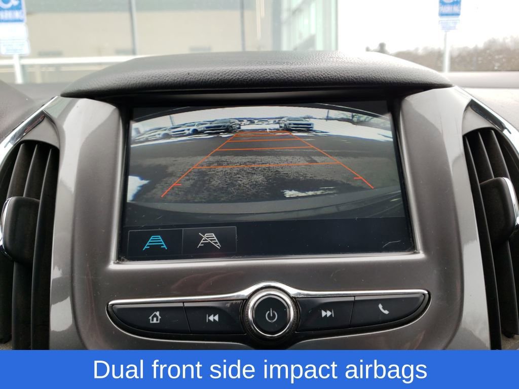 Used 2017 Chevrolet Cruze LT image 23