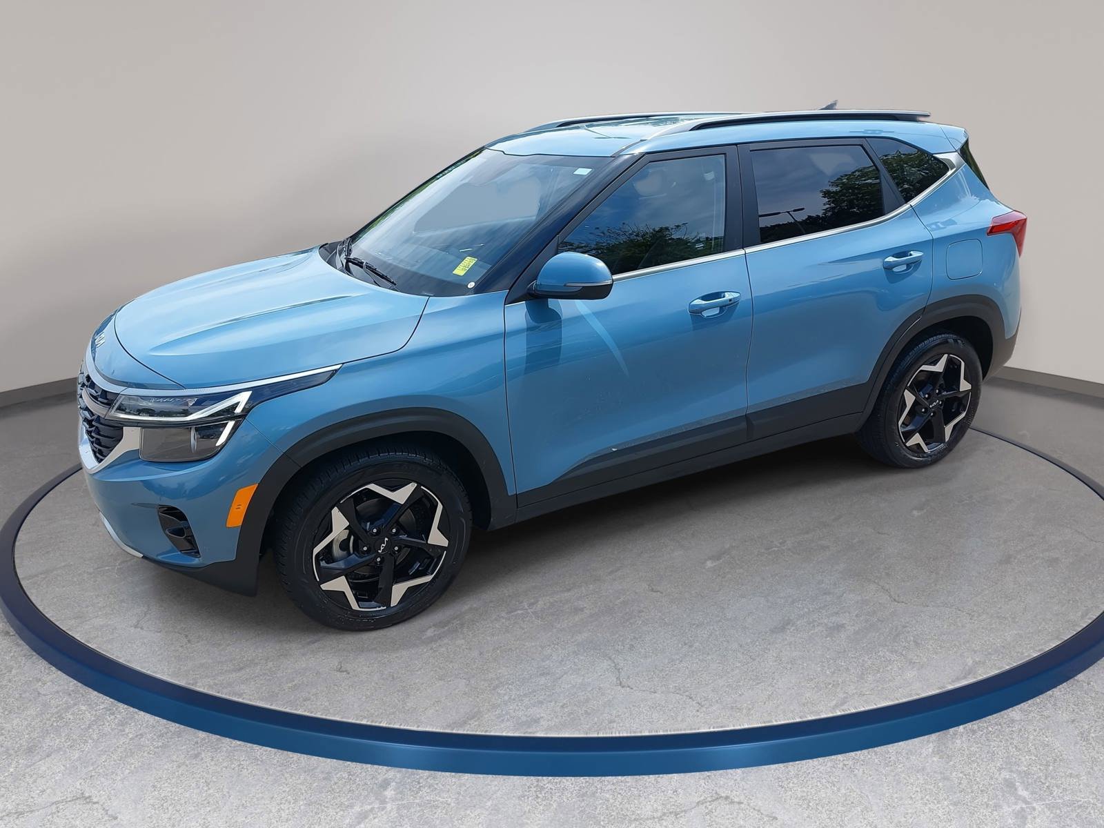 Used 2024 Kia Seltos EX FWD image 1
