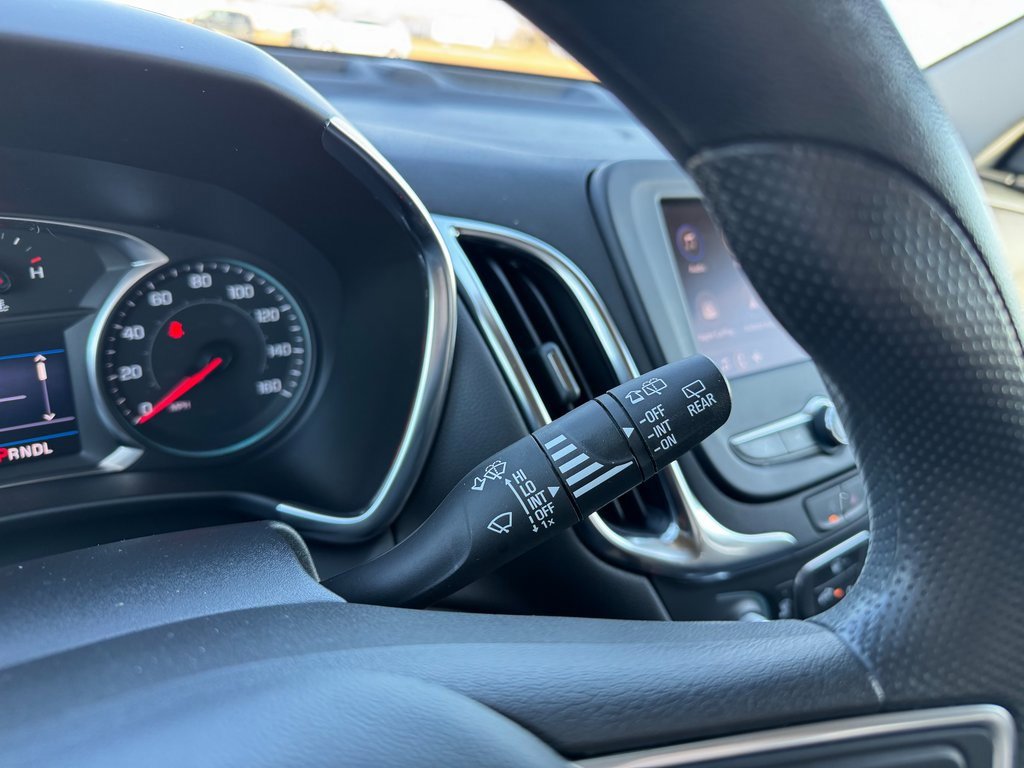 Used 2022 Chevrolet Equinox LT image 19