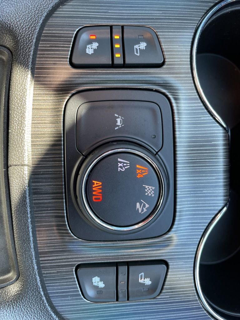 Used 2023 GMC Acadia SLT image 29