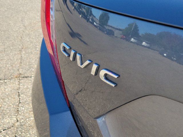 Used 2019 Honda Civic EX image 32